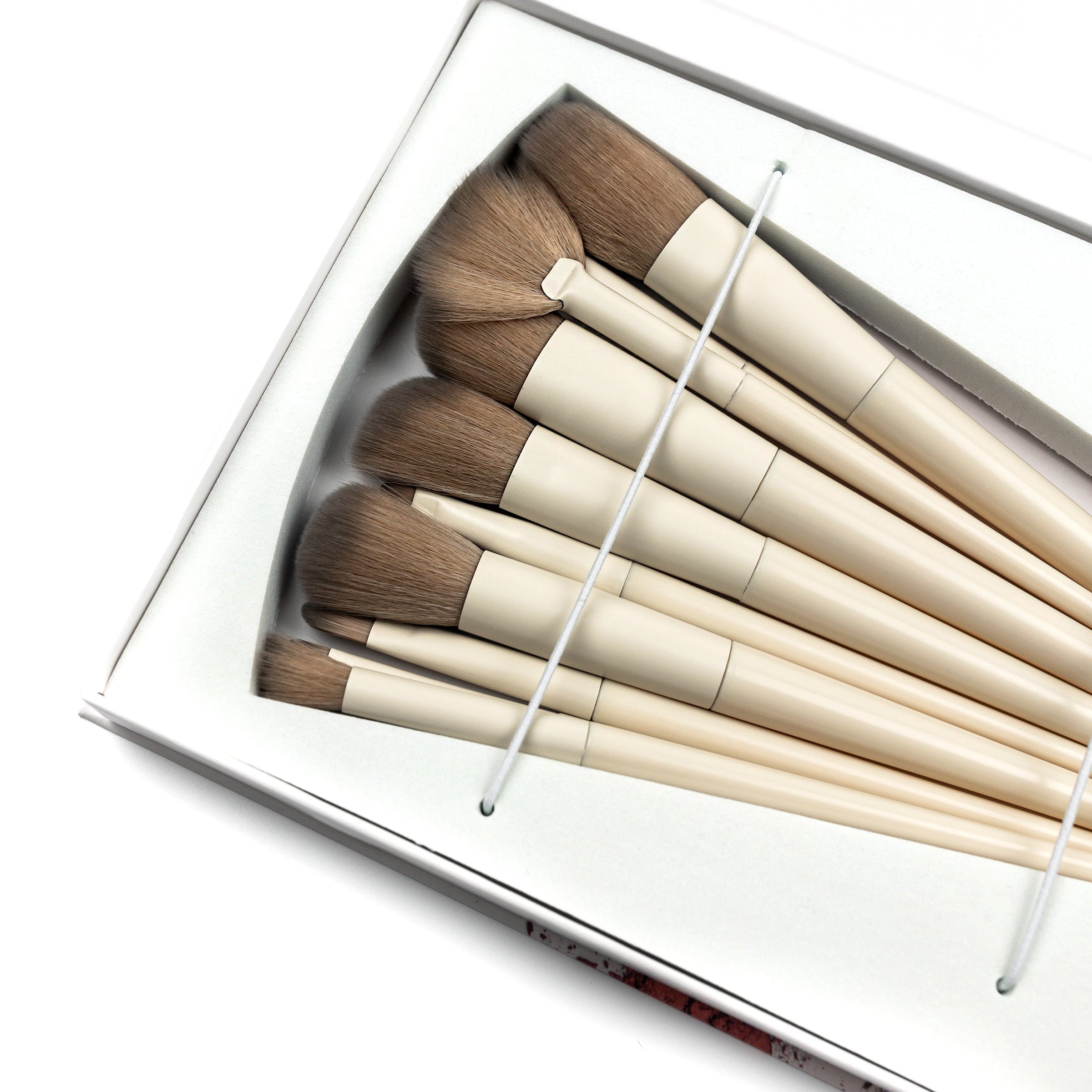 Essential Makeup Brush Set – Professional Quality by Daniela Bell