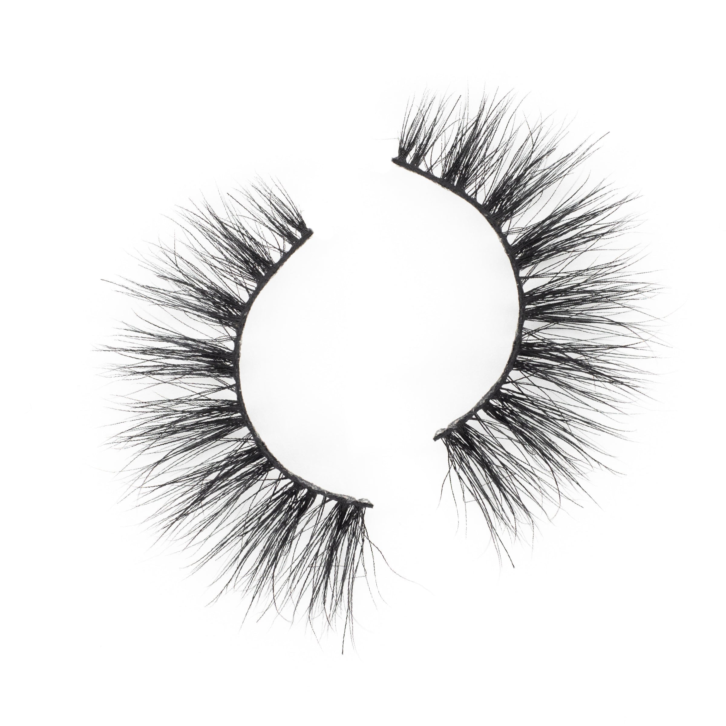 Perla Lash Style